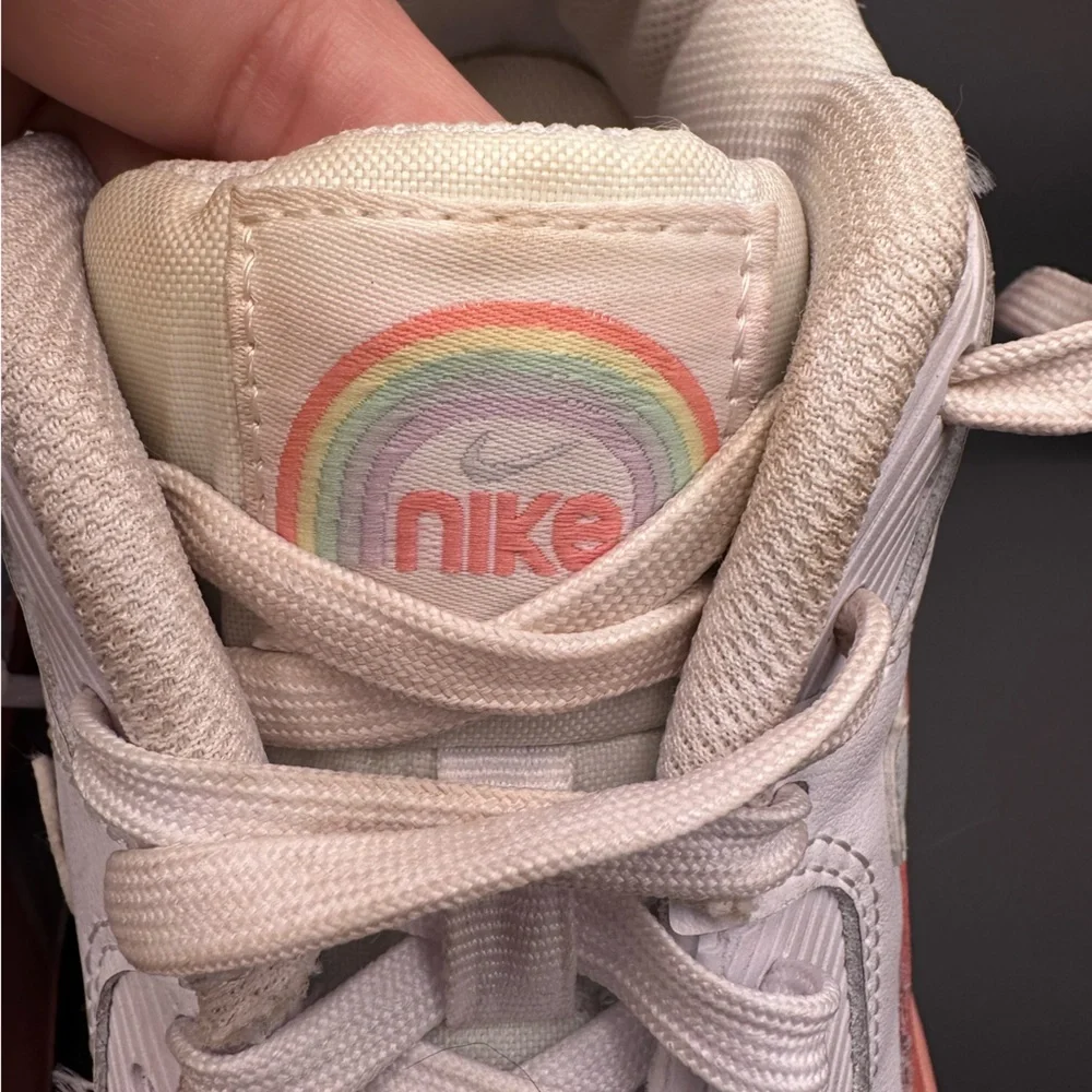Nike Air Max 90 Sneakers Youth 7Y White Peach Coral Rainbow Logo
